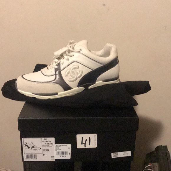 Chanel runners 10/10 condition size 41(8)us men’s - Picture 6 of 8